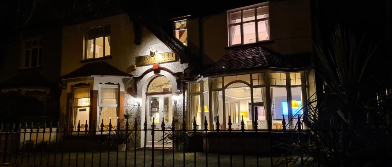 Sunnycroft Private Hotel ลันดิดโน ภายนอก รูปภาพ